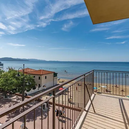 3 Bedroom Front In Gr * 福洛尼卡
